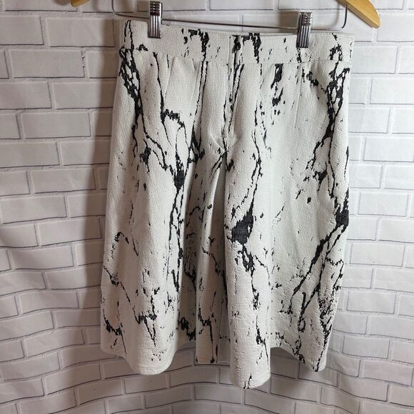 Anthro Everleigh Black/White Marbled Skirt Sz M - Picture 3 of 6